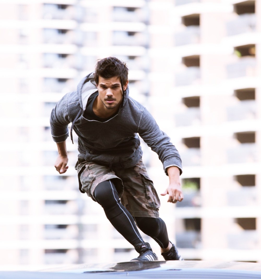 Taylor Lautner Tracers